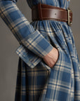Retro Etnische Maxi Jurk met Kraag en Roodbruin Ruitpatroon