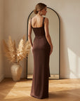 ARIA | Hourglass Maxi Jurk — back view