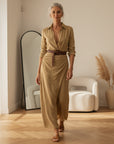 Elegante Maxi Jurk met Ceintuur en Revers voor Dames — front view