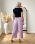 Luchtige Plissé Broek - Zomercomfort met Geïntegreerde Onderbroek — back view