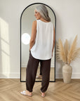 Kitty Barrel Broek - Comfortabele Katoenen Broek met Elastische Taille — back view