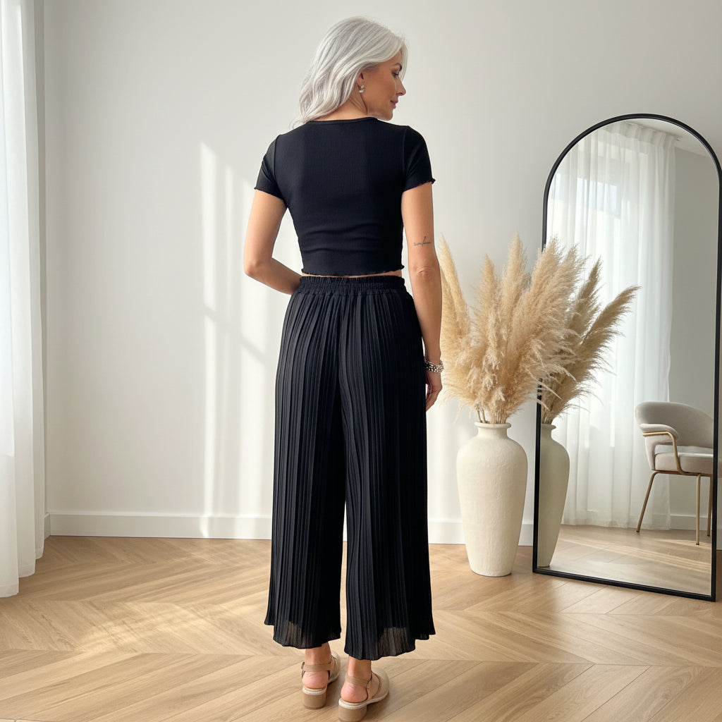 Geplisseerde Broek met Binnenbroek - Zwart — back view