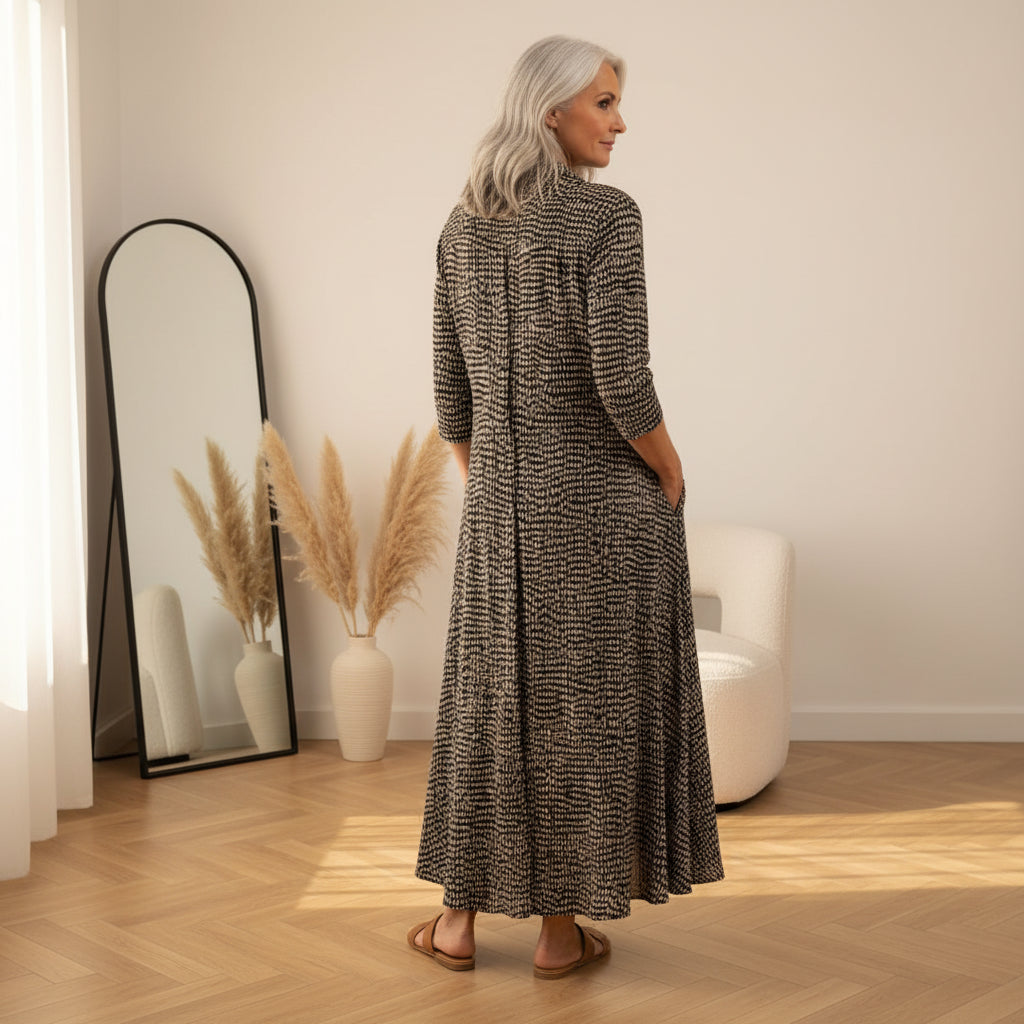 Freya™ | Vloeiende Maxi Jurk — back view
