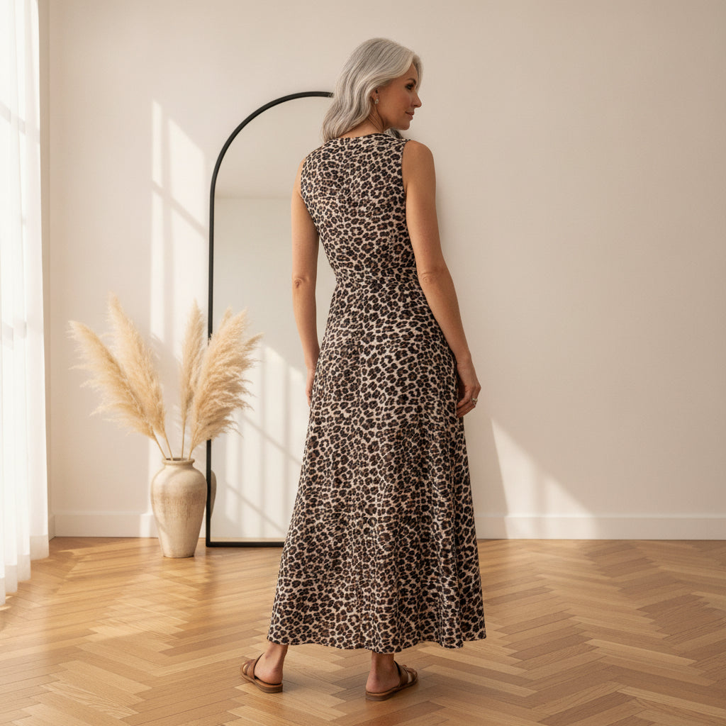 Wikkel Jurk met Luipaardprint - Veelzijdig en Elegant — back view