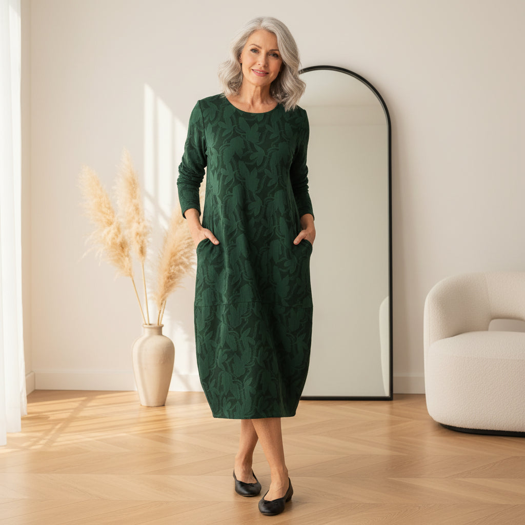Aurora™ | Elegante Winter Jurk met Ronde Hals — front view