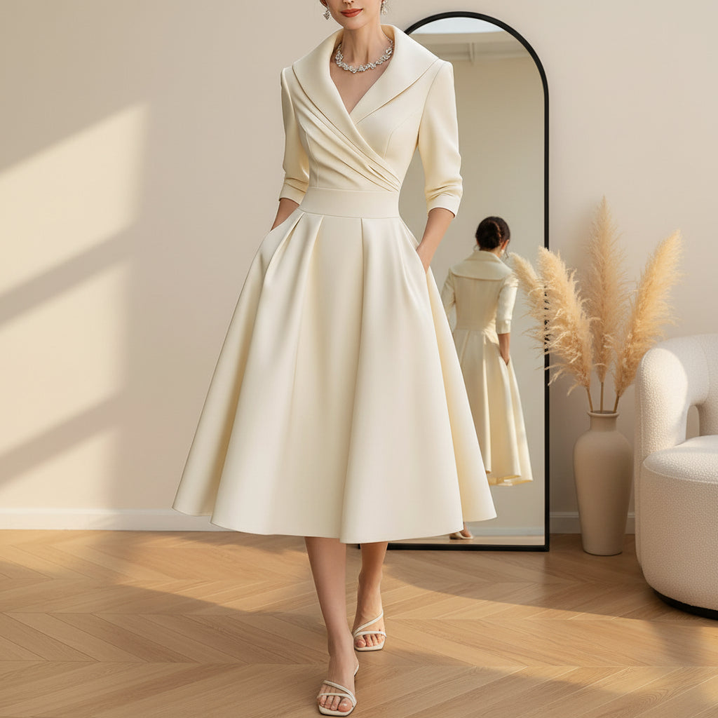 Vintage Satijnen Midi Jurk met Gedrapeerde Kraag — Beige