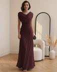 Elegante Maxi Jurk met Drapering — Bordeauxrood